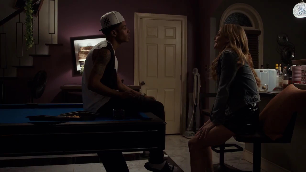 Ashley-Greene-dot-nl_StepUpHighWater2x06-1722.jpg