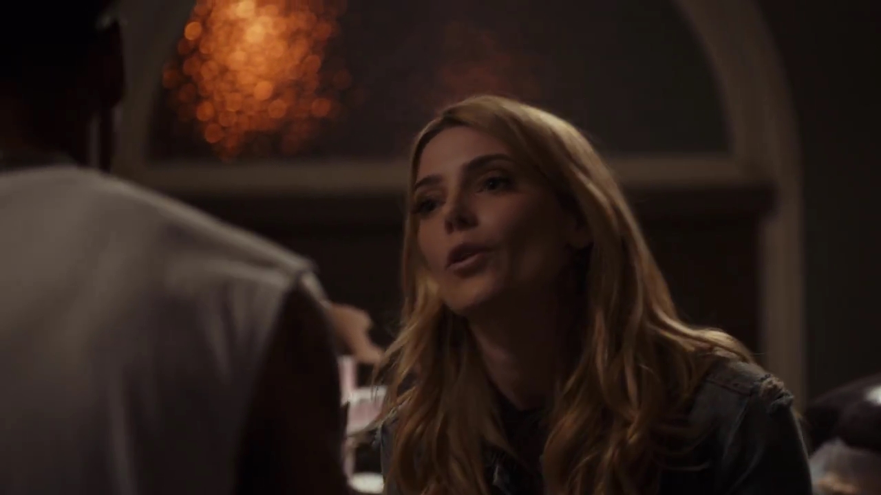 Ashley-Greene-dot-nl_StepUpHighWater2x06-1726.jpg