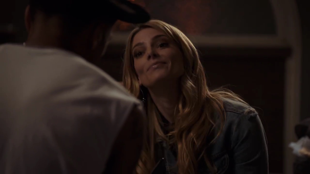 Ashley-Greene-dot-nl_StepUpHighWater2x06-1761.jpg