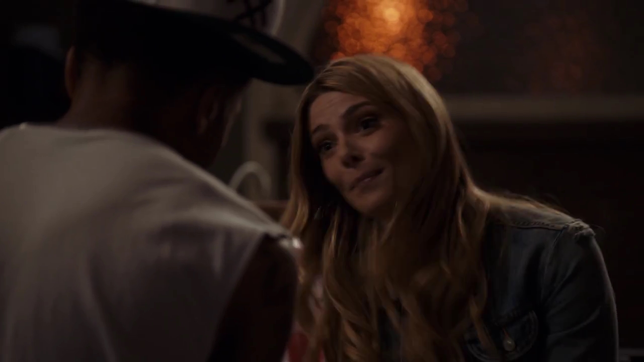 Ashley-Greene-dot-nl_StepUpHighWater2x06-1765.jpg