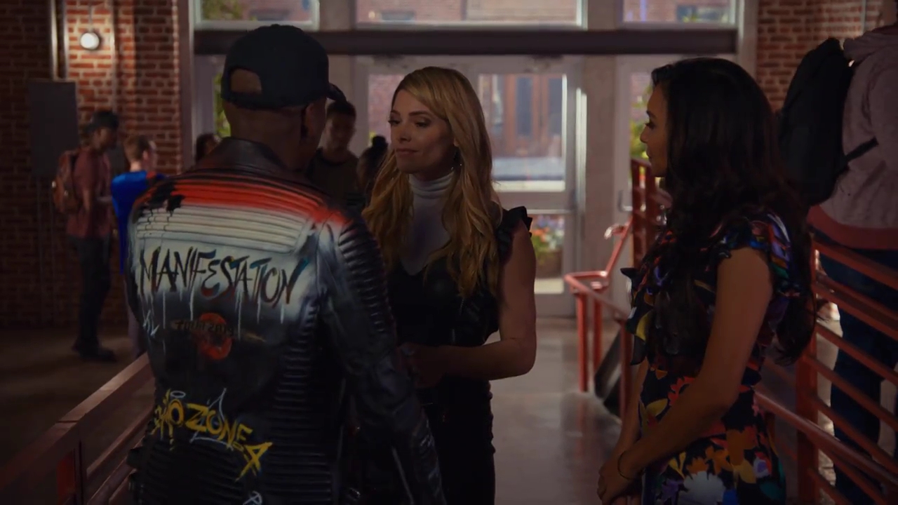 Ashley-Greene-dot-nl_StepUpHighWater2x06-1877.jpg