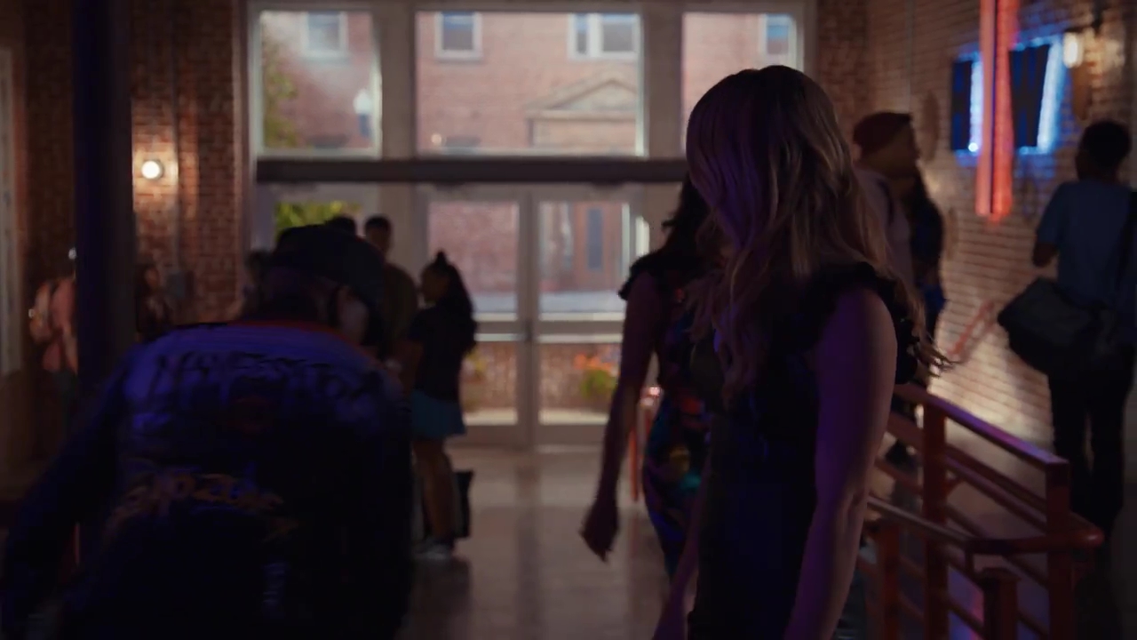 Ashley-Greene-dot-nl_StepUpHighWater2x06-1882.jpg