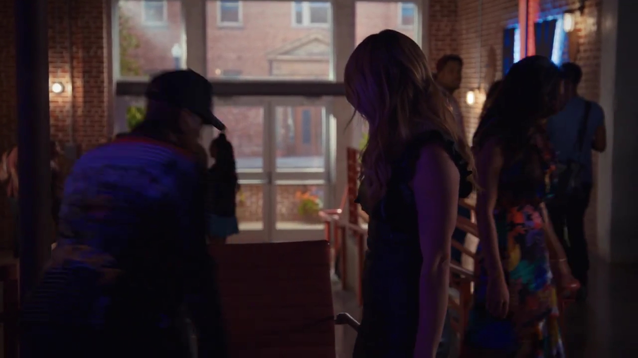 Ashley-Greene-dot-nl_StepUpHighWater2x06-1883.jpg