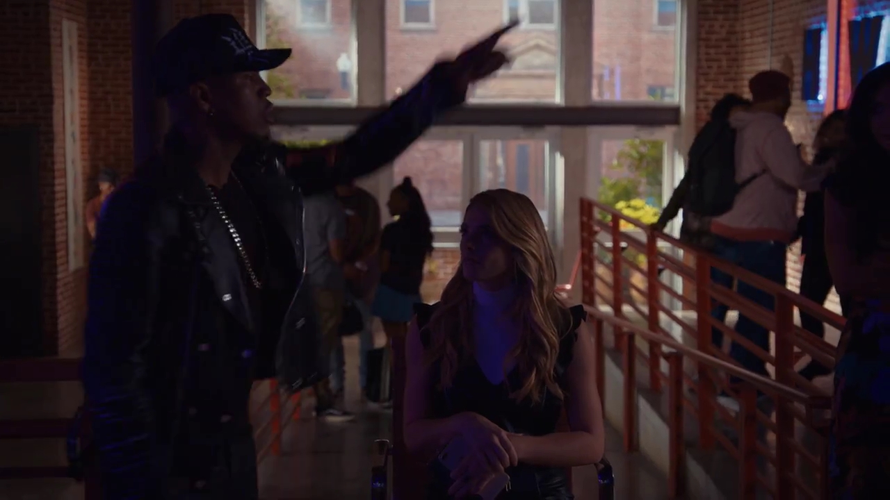 Ashley-Greene-dot-nl_StepUpHighWater2x06-1888.jpg