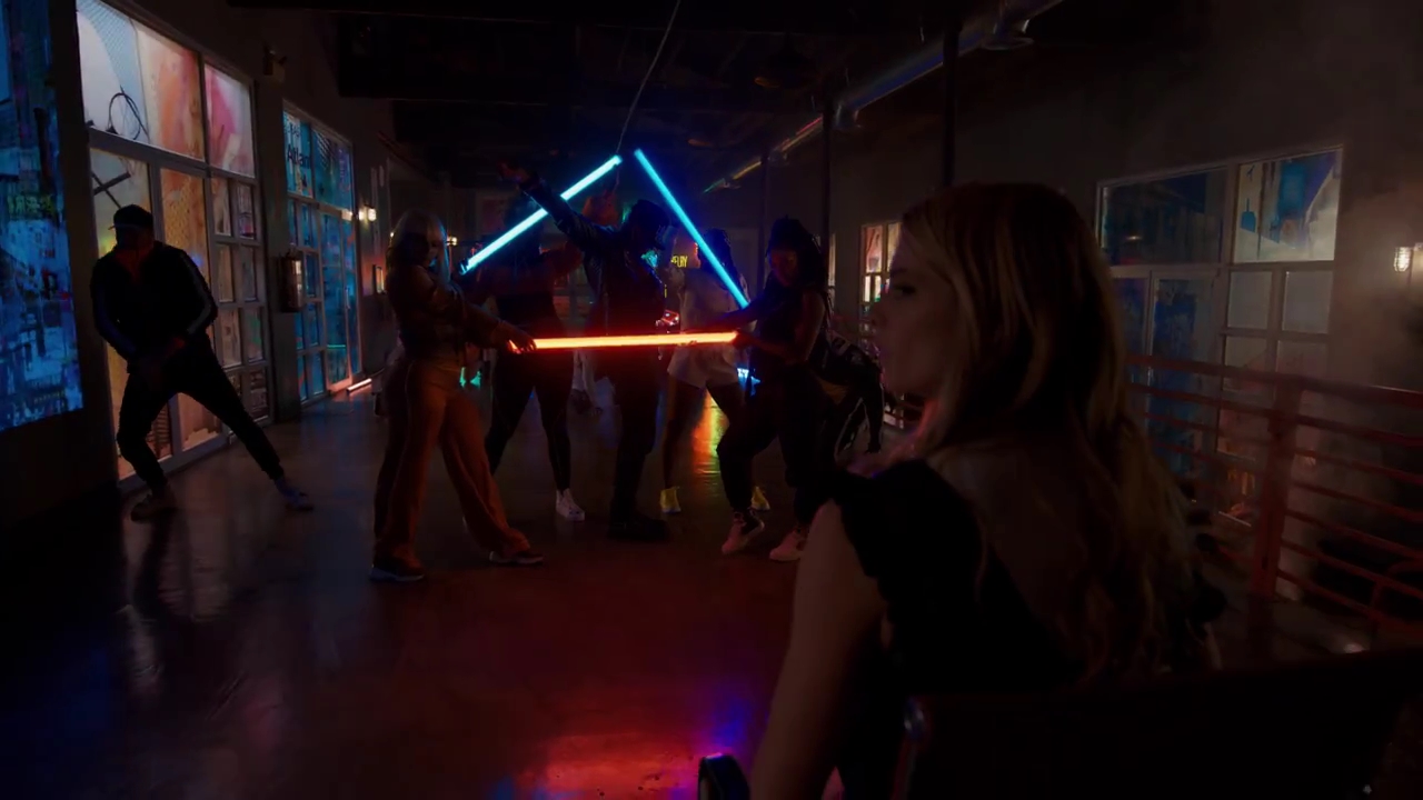 Ashley-Greene-dot-nl_StepUpHighWater2x06-1984.jpg