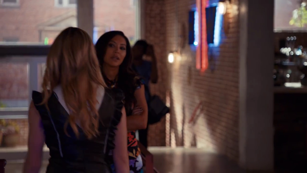 Ashley-Greene-dot-nl_StepUpHighWater2x06-2070.jpg