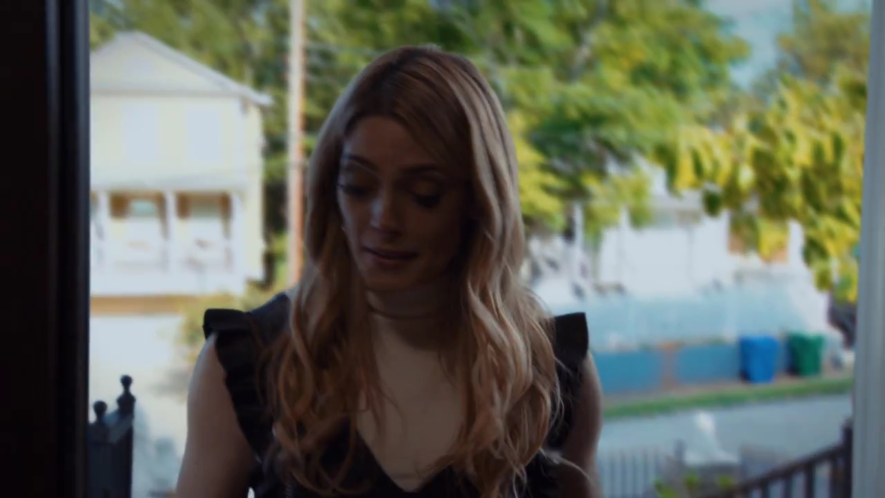 Ashley-Greene-dot-nl_StepUpHighWater2x06-2173.jpg