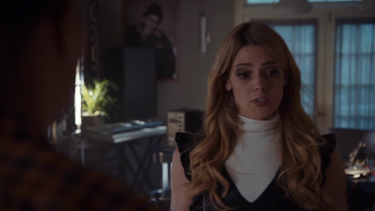 Ashley-Greene-dot-nl_StepUpHighWater2x06-2183.jpg