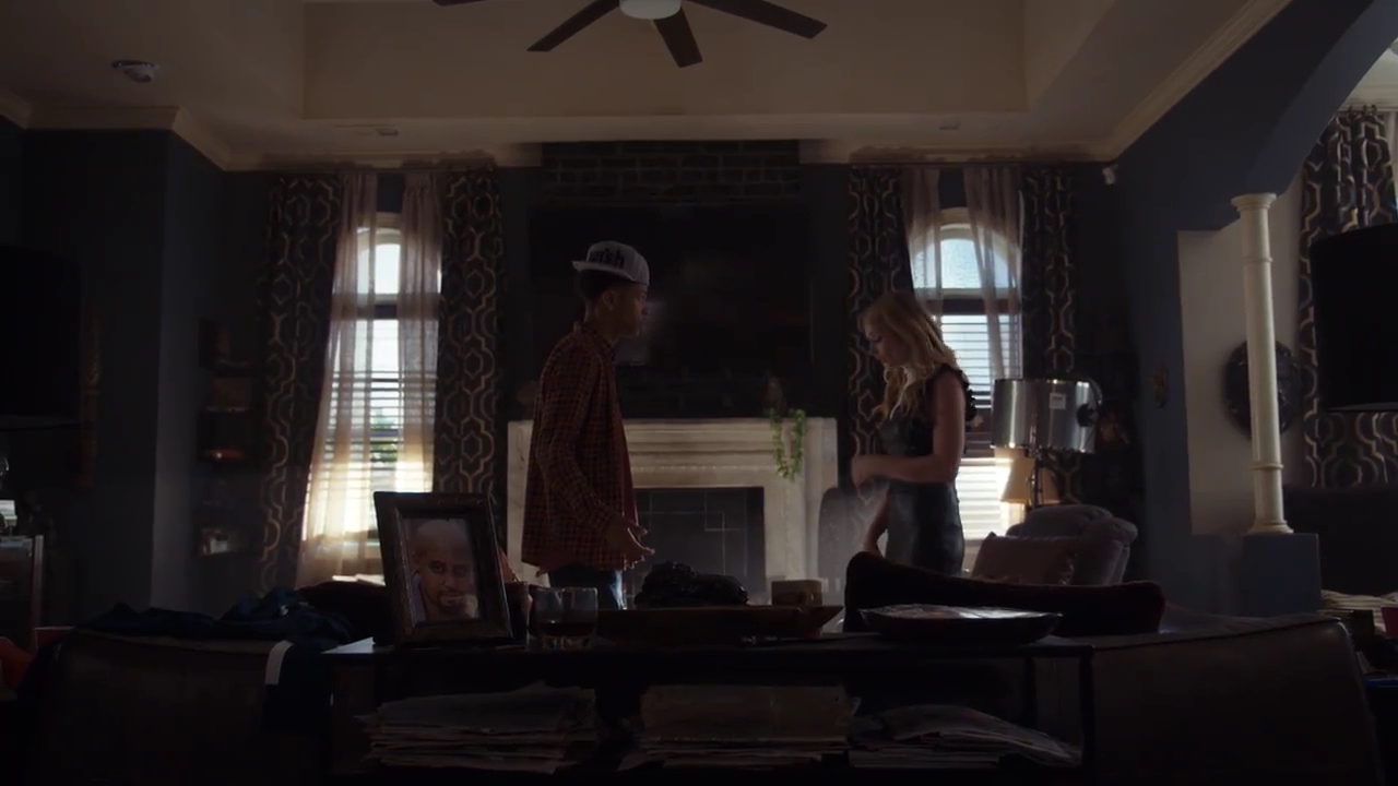 Ashley-Greene-dot-nl_StepUpHighWater2x06-2188.jpg