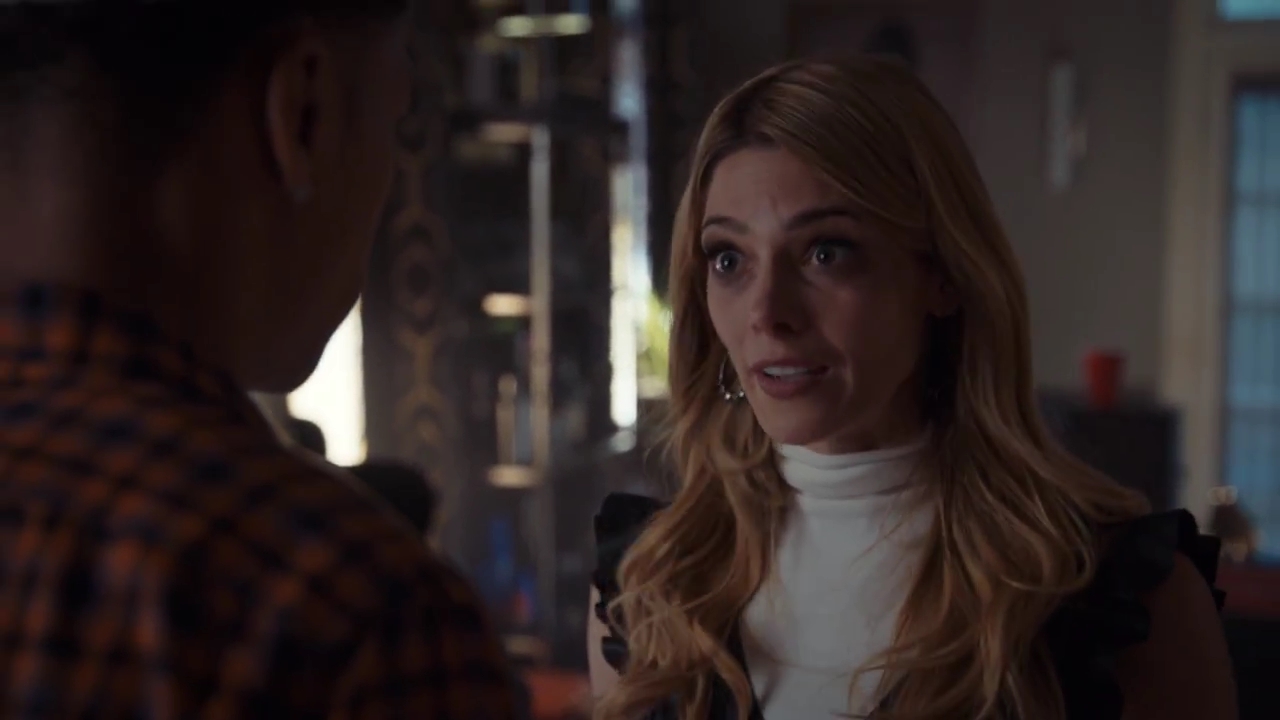 Ashley-Greene-dot-nl_StepUpHighWater2x06-2192.jpg