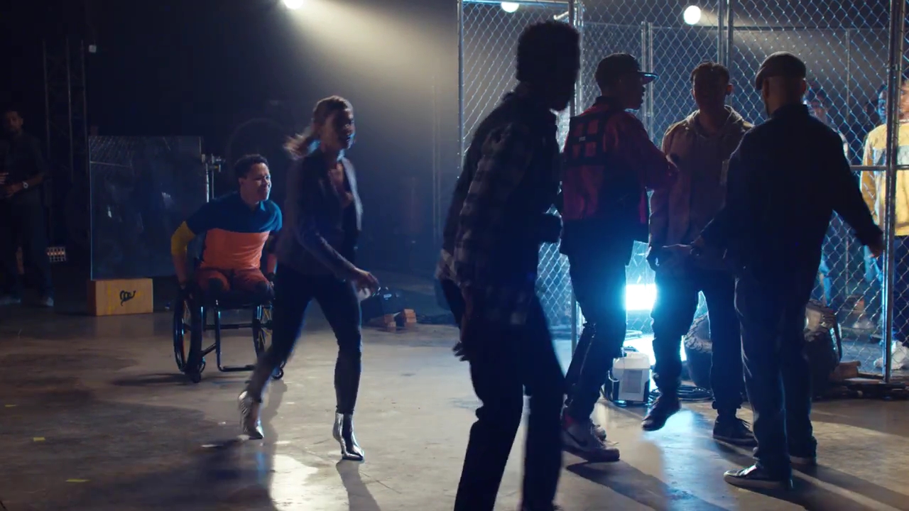 Ashley-Greene-dot-nl_StepUpHighWater2x07-0272.jpg