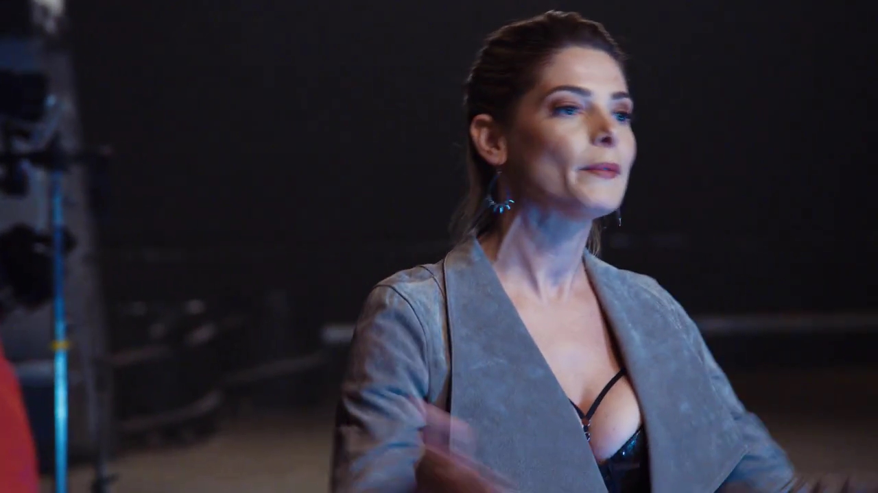 Ashley-Greene-dot-nl_StepUpHighWater2x07-0294.jpg
