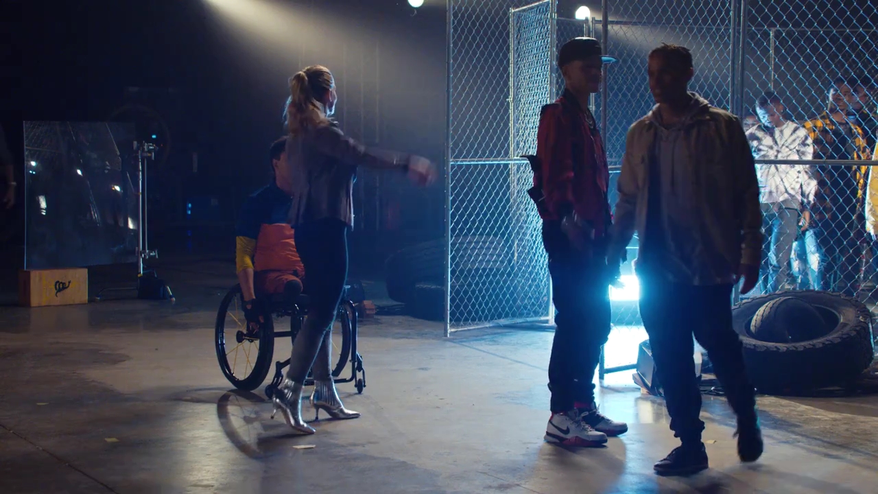 Ashley-Greene-dot-nl_StepUpHighWater2x07-0296.jpg