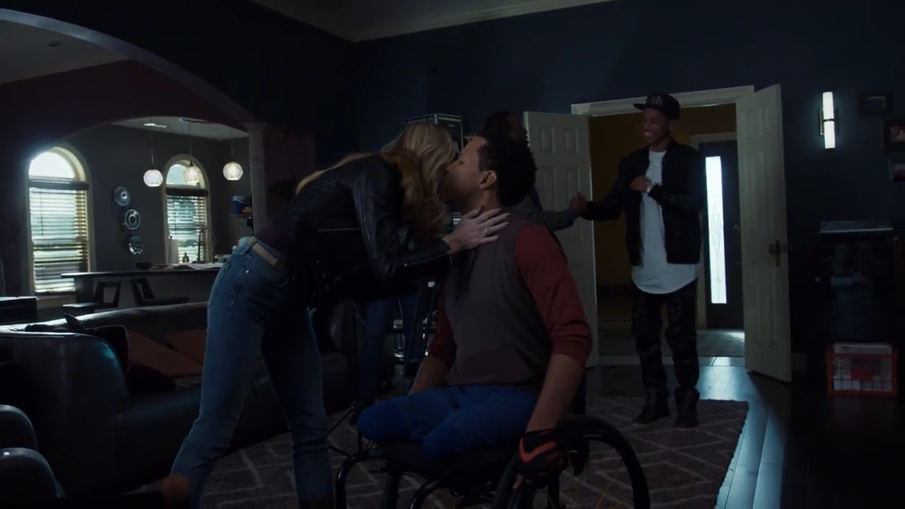 Ashley-Greene-dot-nl_StepUpHighWater2x07-0446.jpg
