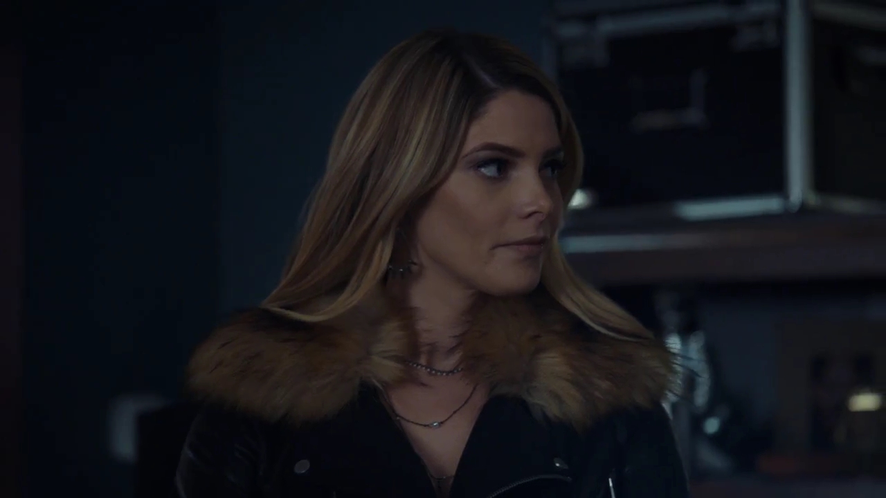 Ashley-Greene-dot-nl_StepUpHighWater2x07-0474.jpg