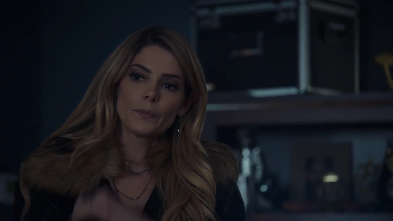Ashley-Greene-dot-nl_StepUpHighWater2x07-0500.jpg