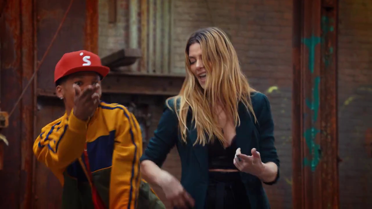 Ashley-Greene-dot-nl_StepUpHighWater2x08-0025.jpg