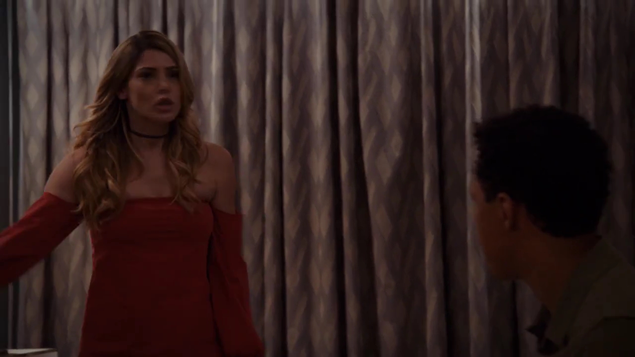 Ashley-Greene-dot-nl_StepUpHighWater2x08-2003.jpg