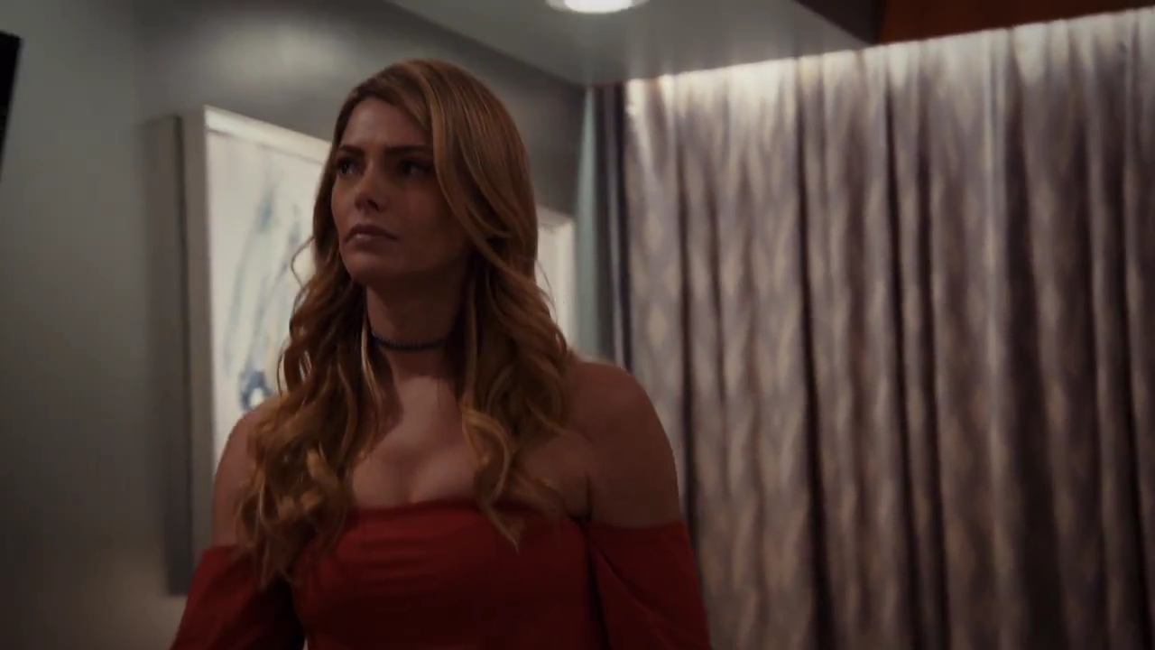 Ashley-Greene-dot-nl_StepUpHighWater2x08-2027.jpg