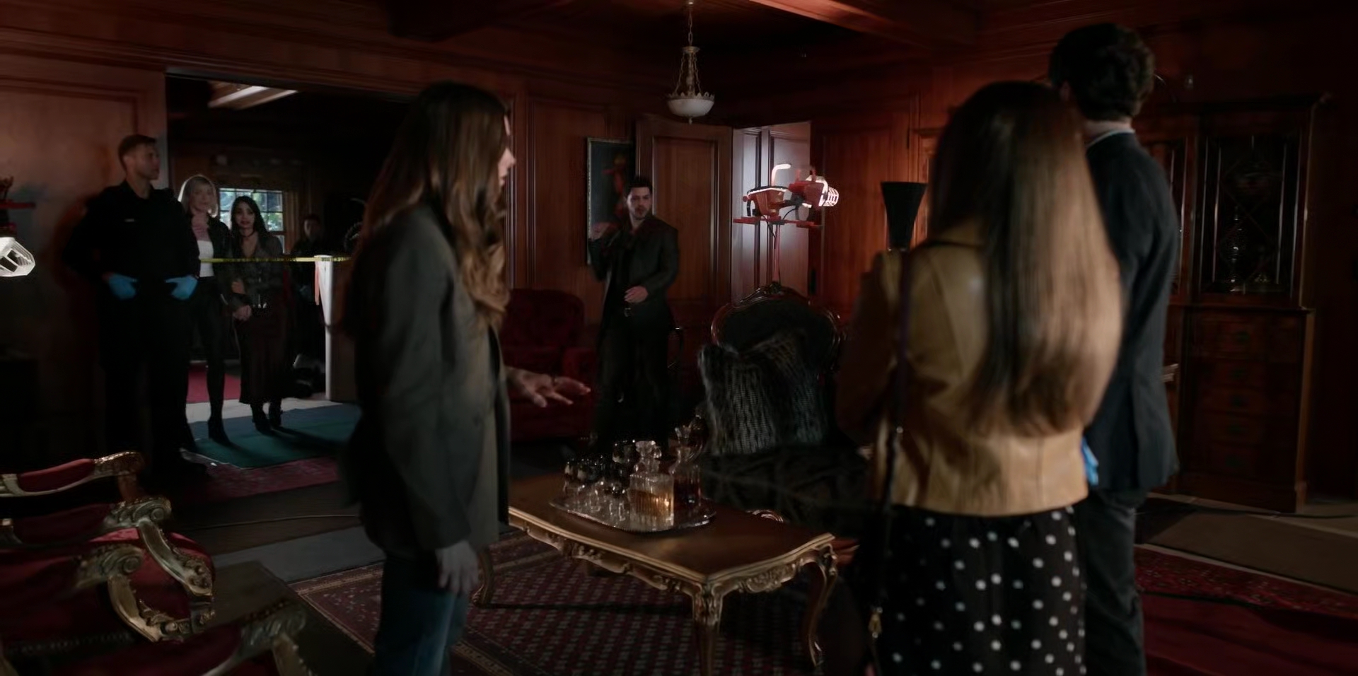 Ashley-Greene-dot-nl-WildCards1x06-0706.jpg