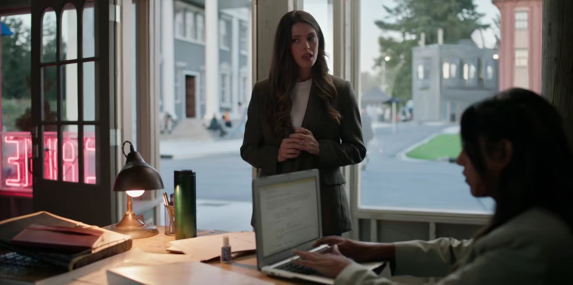 Ashley-Greene-dot-nl-WildCards1x06-0939.jpg