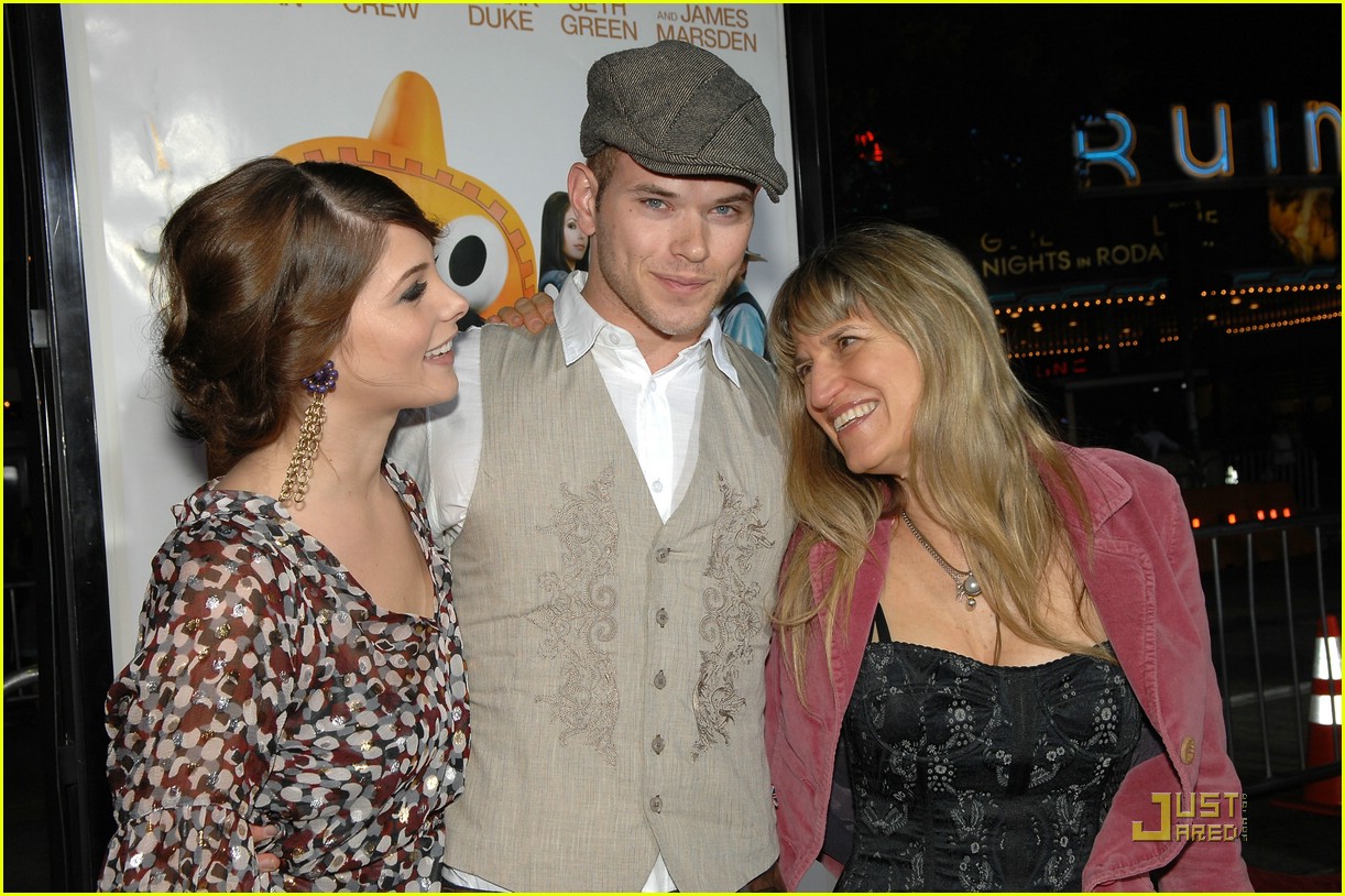 Cast_SexDrivePremiere002.jpg Cast_SexDrivePremiere002.jpg