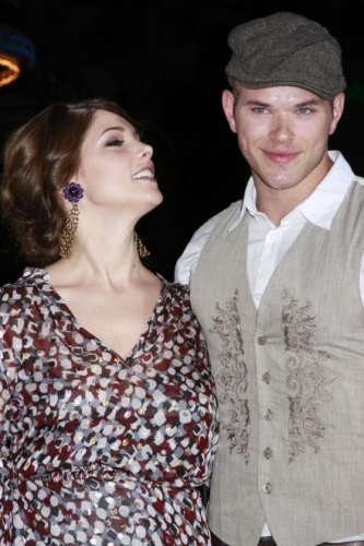 Cast_SexDrivePremiere005.jpg Cast_SexDrivePremiere005.jpg