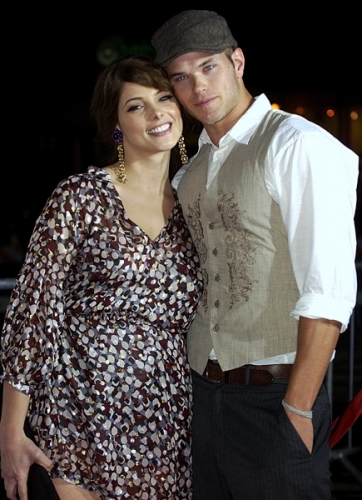 Cast_SexDrivePremiere007.jpg Cast_SexDrivePremiere007.jpg