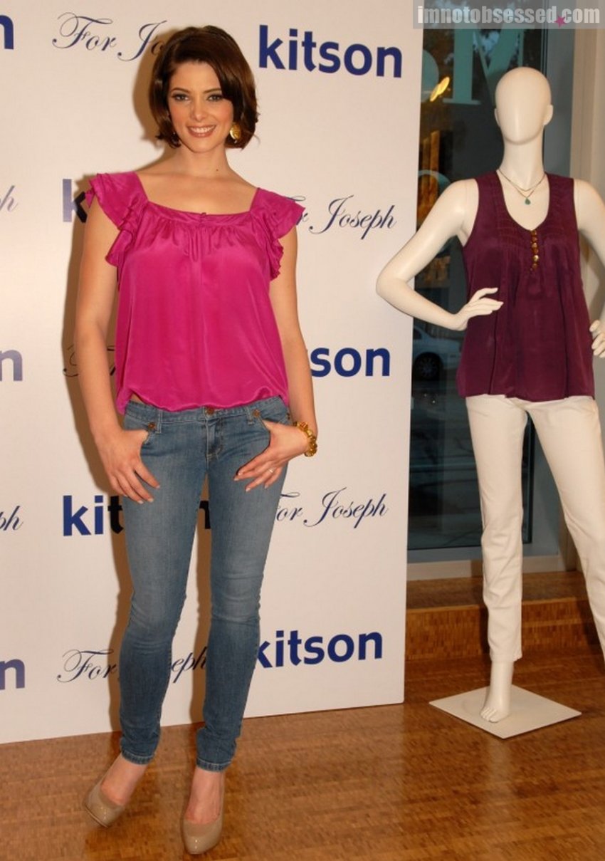 ForJosephSpringSummer2009LaunchParty061.jpg ForJosephSpringSummer2009LaunchParty061.jpg