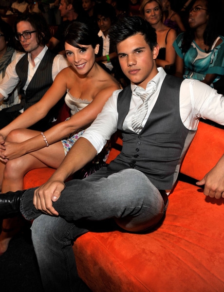2009TeenChoiceAwards-Backstage003.jpg 2009TeenChoiceAwards-Backstage003.jpg