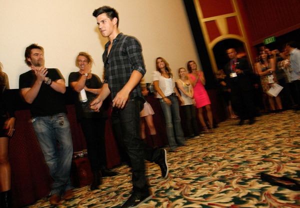 ComicConTwilight030.jpg ComicConTwilight030.jpg