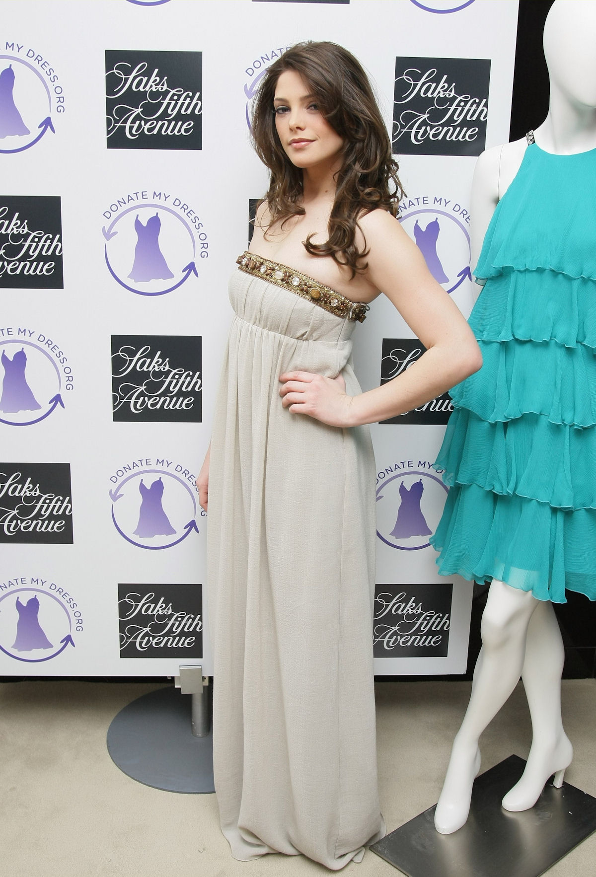 DonatemyDress028.jpg DonatemyDress028.jpg