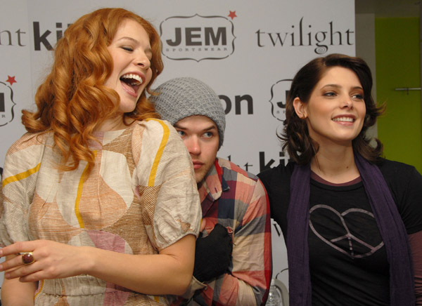 dvd003.jpg dvd003.jpg