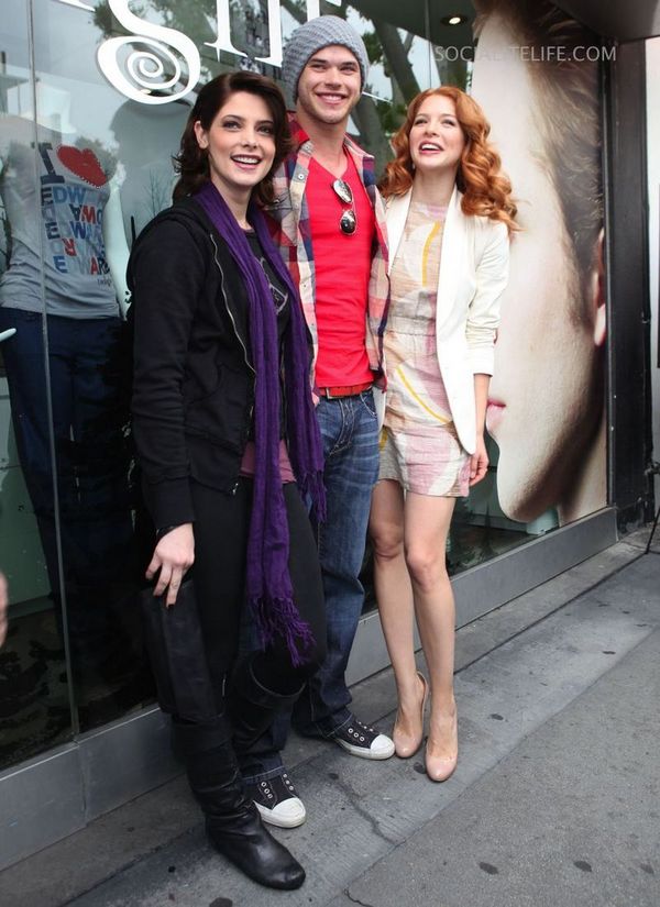 dvd038.jpg dvd038.jpg