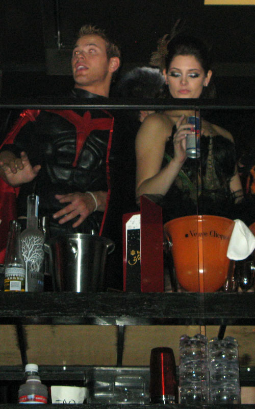 VeuveClicquotsYelloween102.jpg VeuveClicquotsYelloween102.jpg