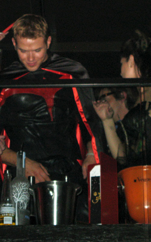 VeuveClicquotsYelloween110.jpg VeuveClicquotsYelloween110.jpg