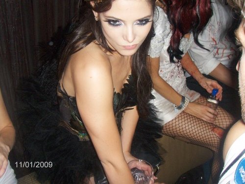 VeuveClicquotsYelloween122.jpg VeuveClicquotsYelloween122.jpg