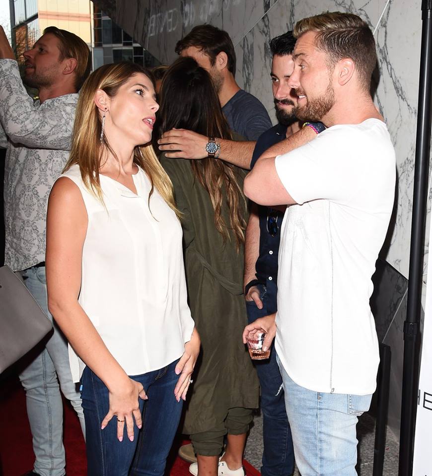 inside003.jpg inside003.jpg