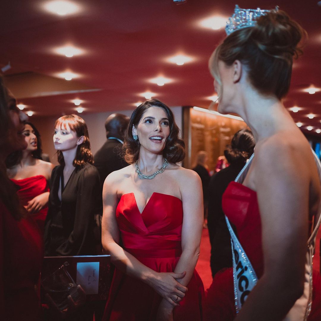 backstage001.jpg
