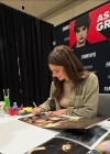 autographs002.jpg