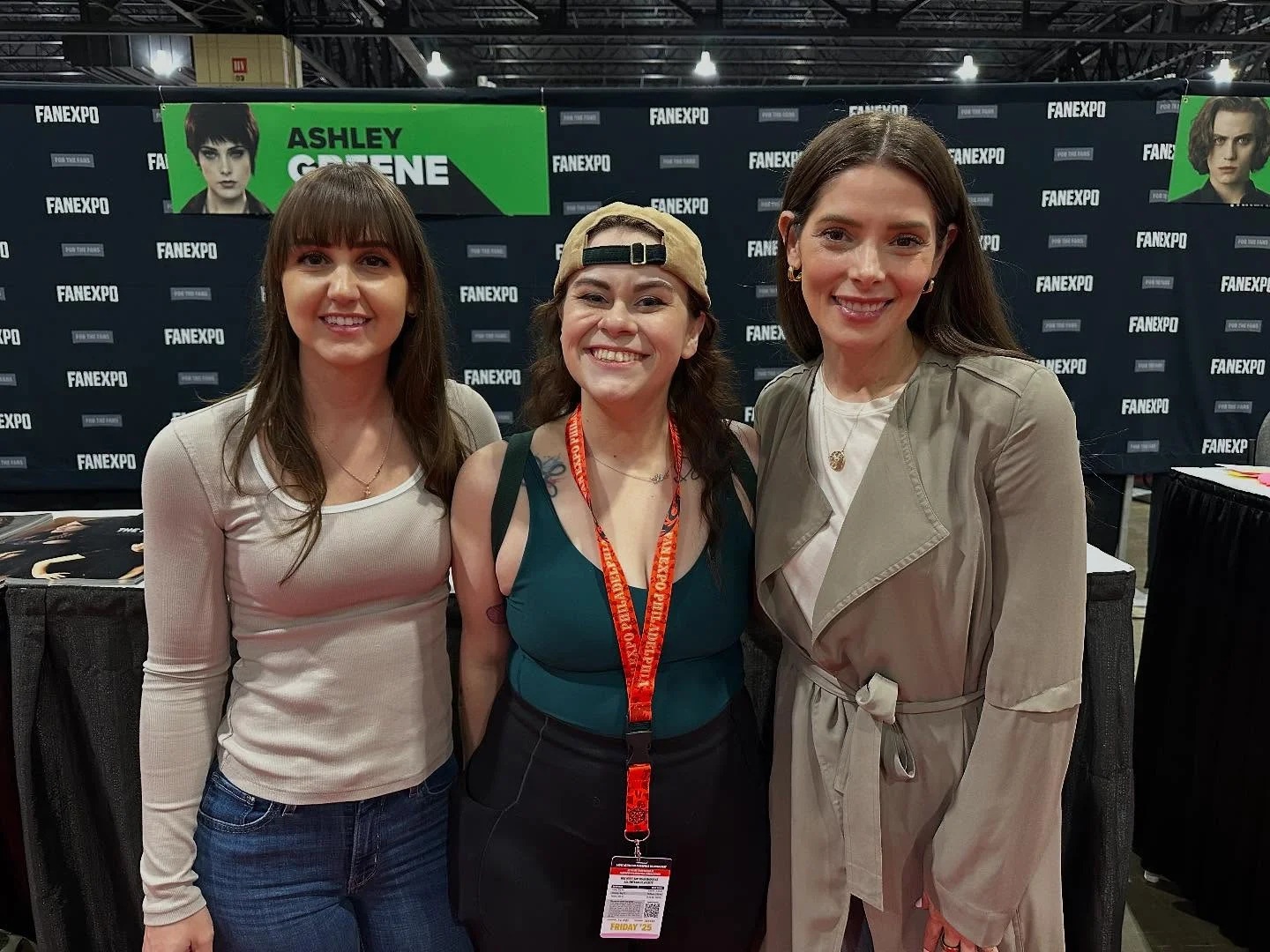 autograph007.jpg autograph007.jpg