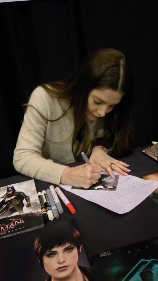 autograph002.jpg autograph002.jpg