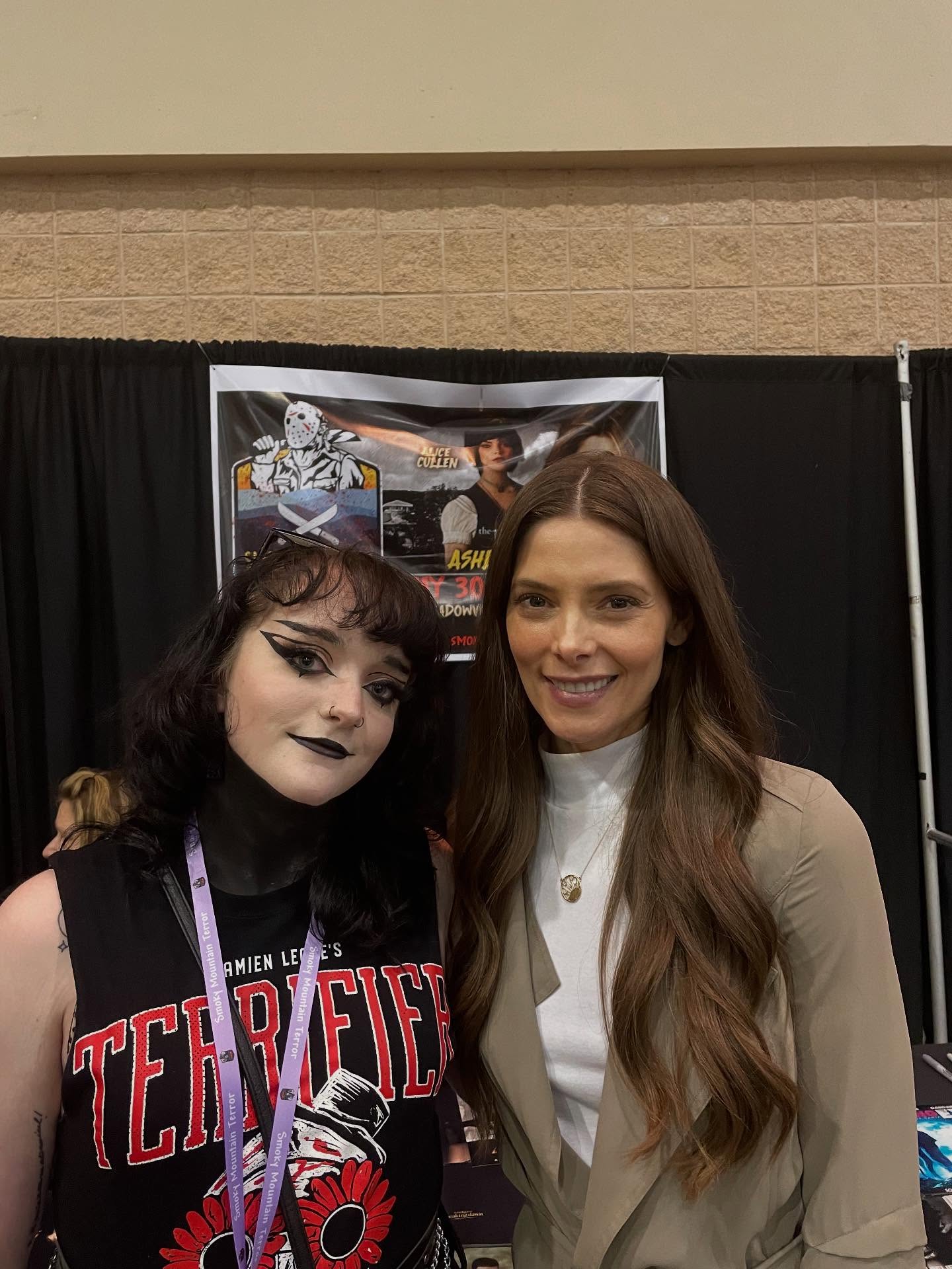 autograph024.jpg autograph024.jpg