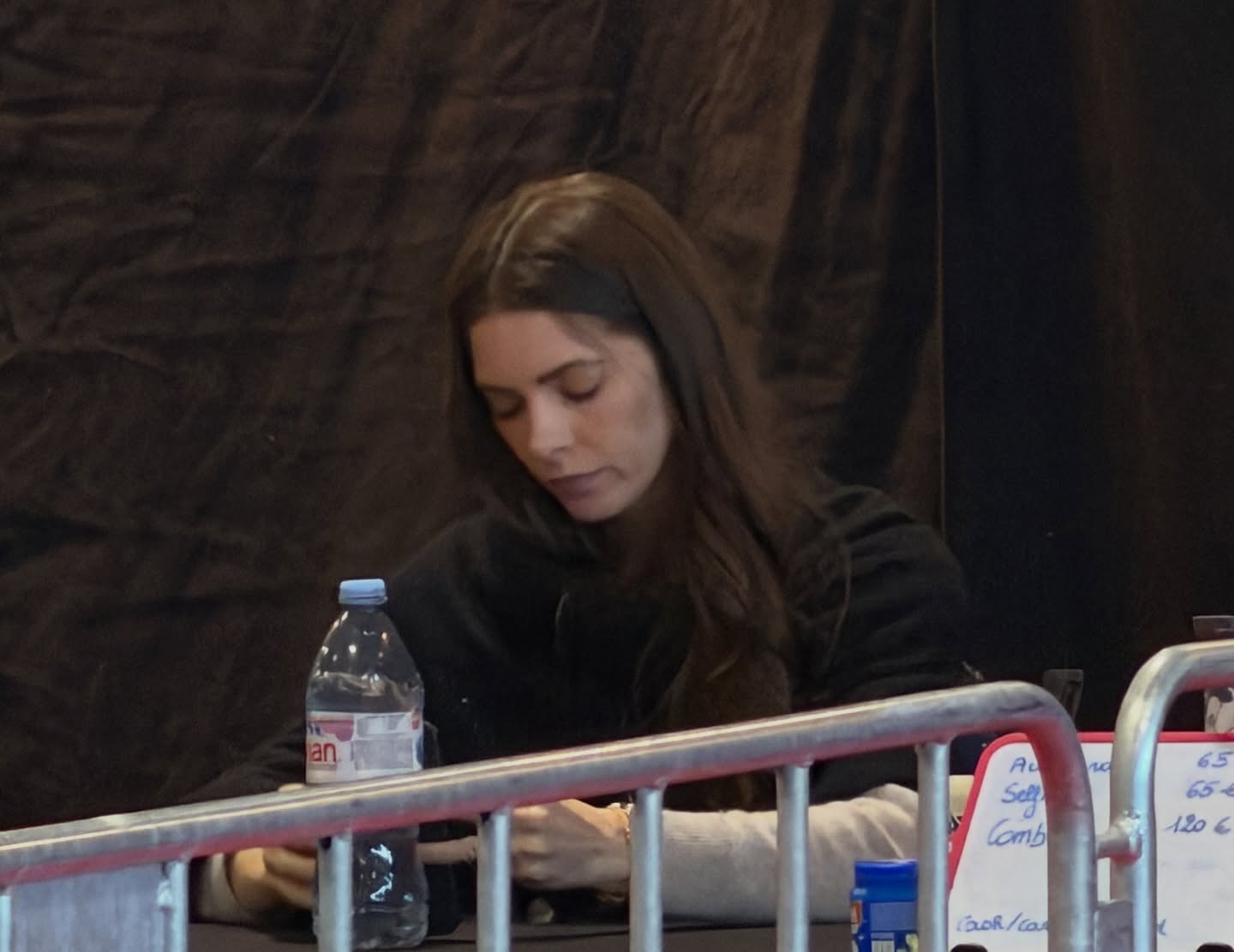 autographs006.jpg