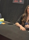 autographs005.jpg