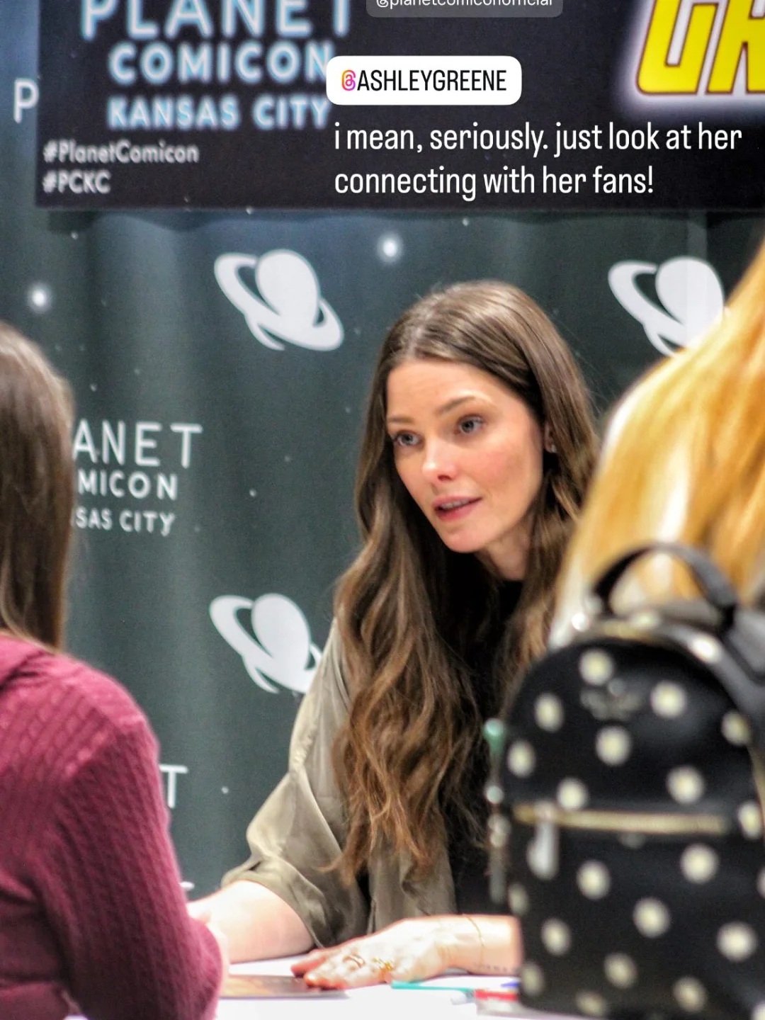 autographs001.jpg