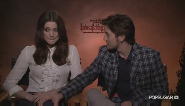 Ashley-Greene-dot-nl_BreakingDawnInterview-PopSugarTV0037.jpg
