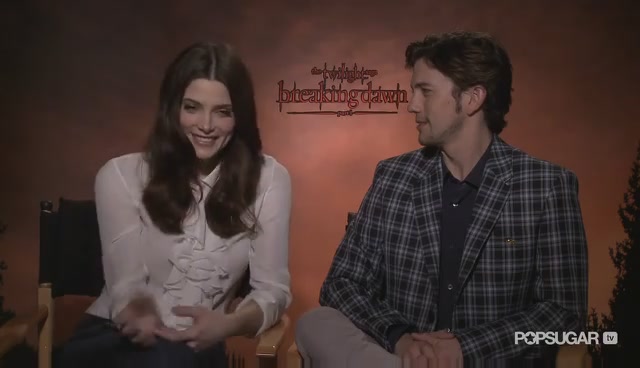Ashley-Greene-dot-nl_BreakingDawnInterview-PopSugarTV0157.jpg