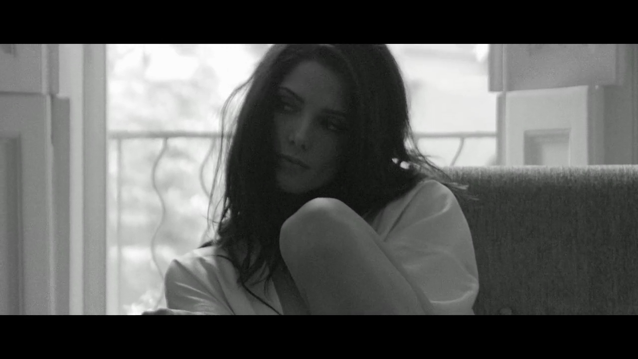 Ashley-Greene-dot-nl_2012Esquire-2-0068.jpg