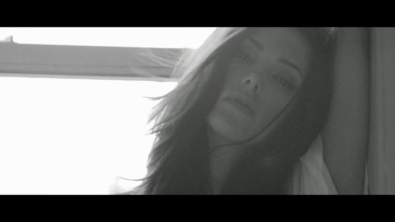 Ashley-Greene-dot-nl_2012Esquire-2-0076.jpg